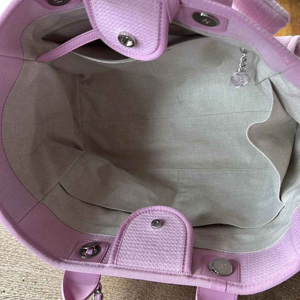 Chanel 22s pink deauville tote beach travel bag with pouch and box large pastel - Picture 11 of 16